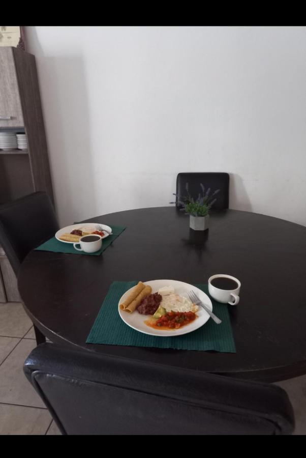 Hospedaje Casa De Luna Tegucigalpa Bagian luar foto